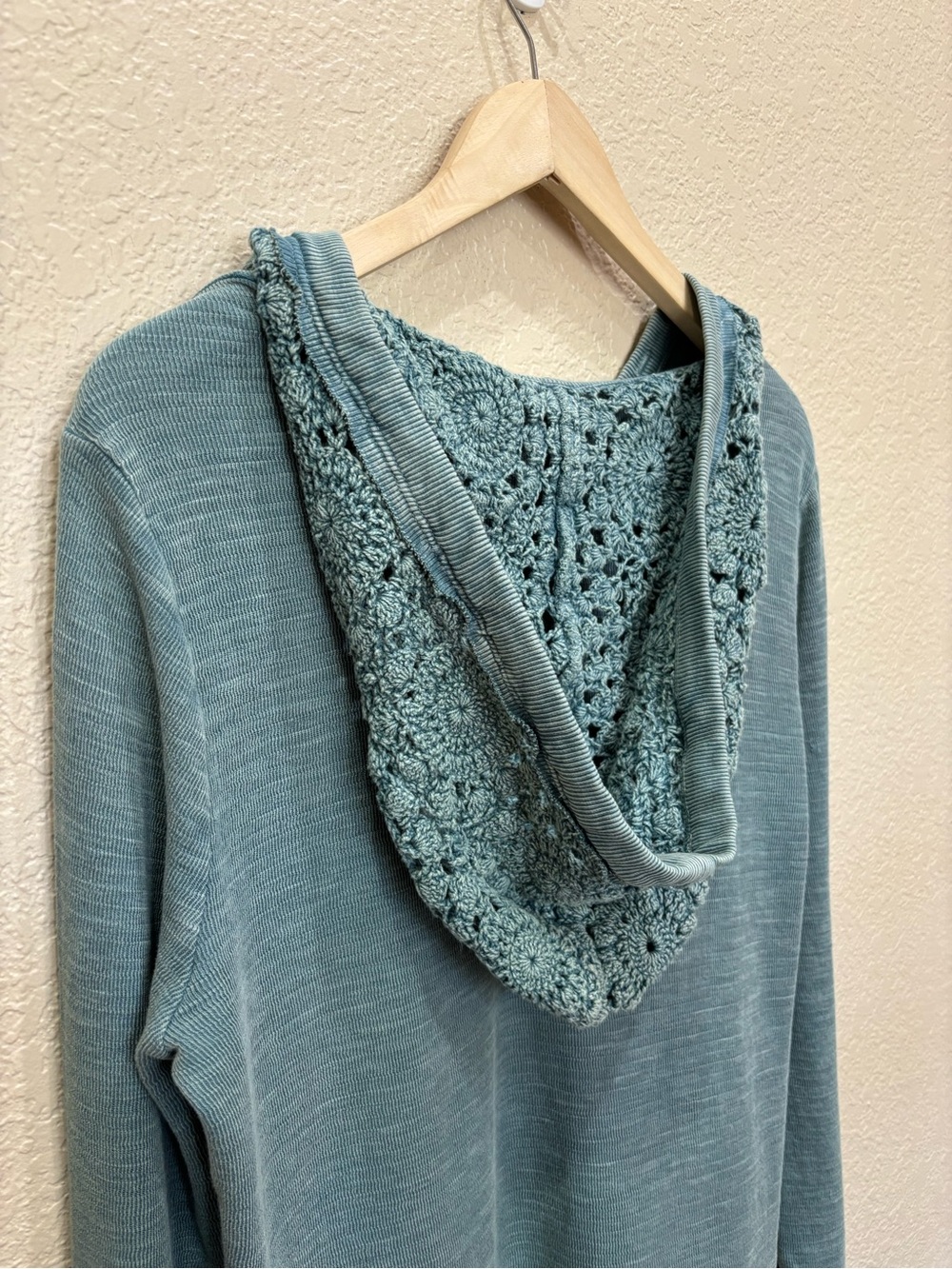 Sundance Caitlin Crochet Hoodie Hooded Henley Top Sage/Slate Blue - Large Boho - Picture 6 of 7